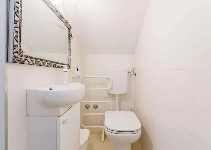 In 44160 Apartman Dramalj