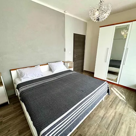 In 44160 Apartment *